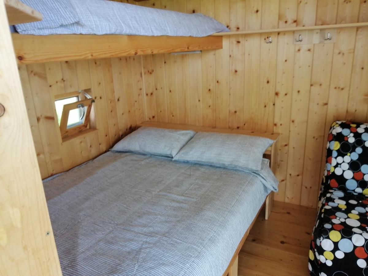 Glamping With A View Villa Smlednik Eksteriør bilde