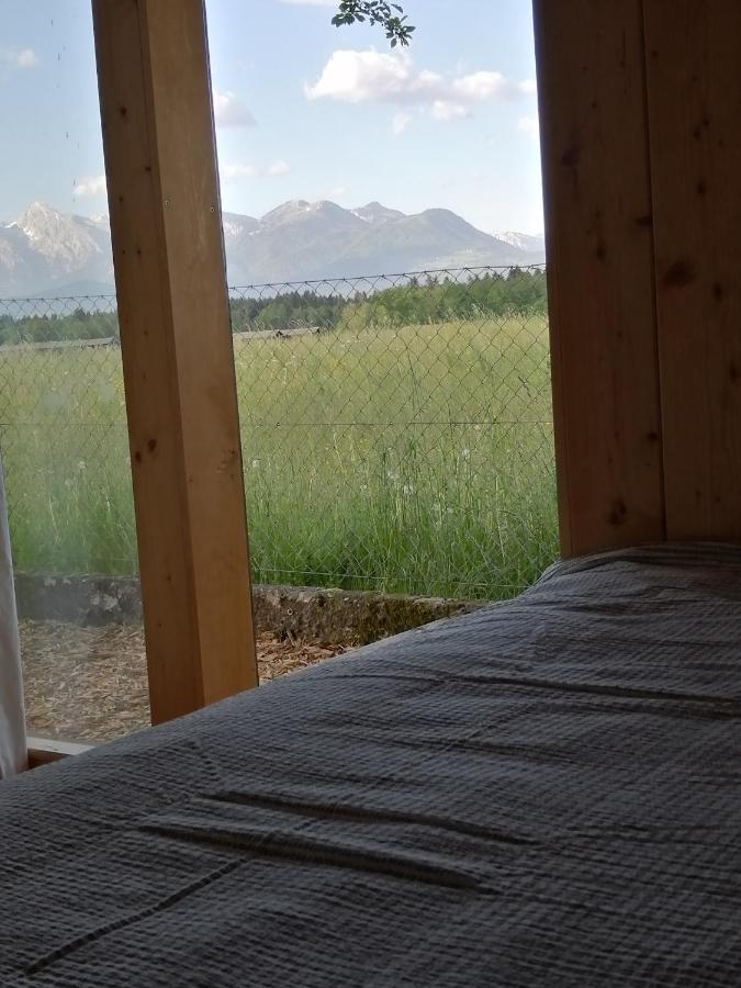 Glamping With A View Villa Smlednik Eksteriør bilde