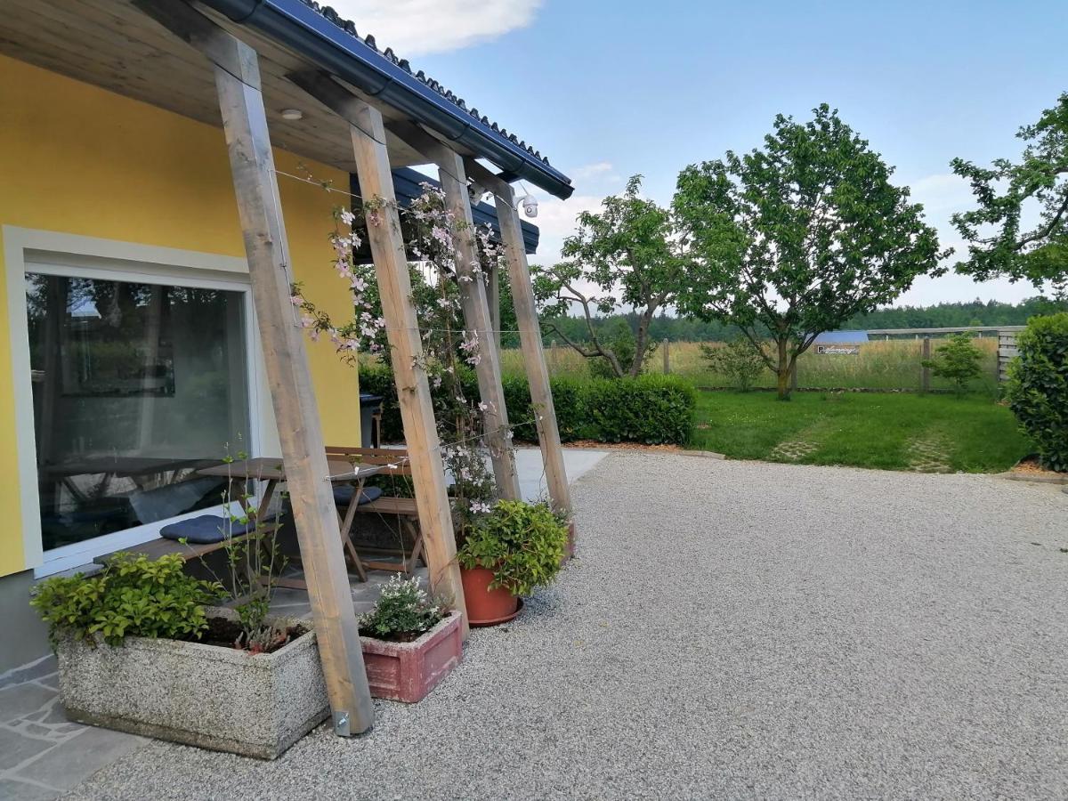 Glamping With A View Villa Smlednik Eksteriør bilde
